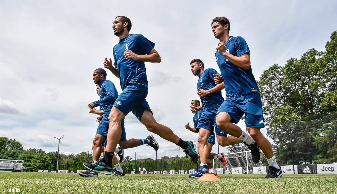 batch775010331DB003_Juventus_Tra.JPG