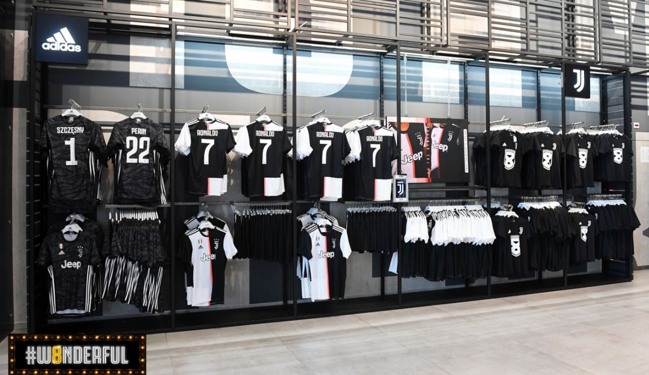 storetorino01.jpg