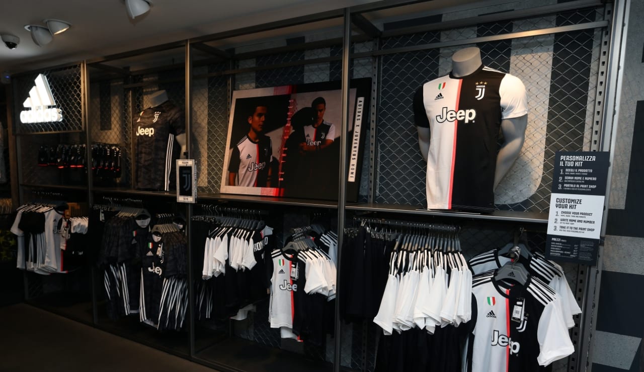 storeroma17.jpg