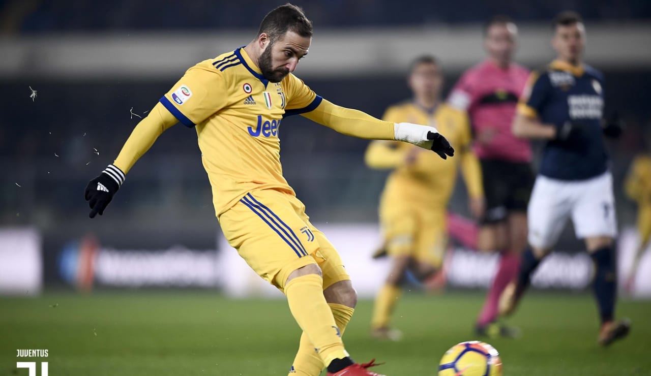 04_775035915_DB_5951_D28BAE22B67CEC4E520BBE27A48BA594hellas-juve_30dic2017.jpg