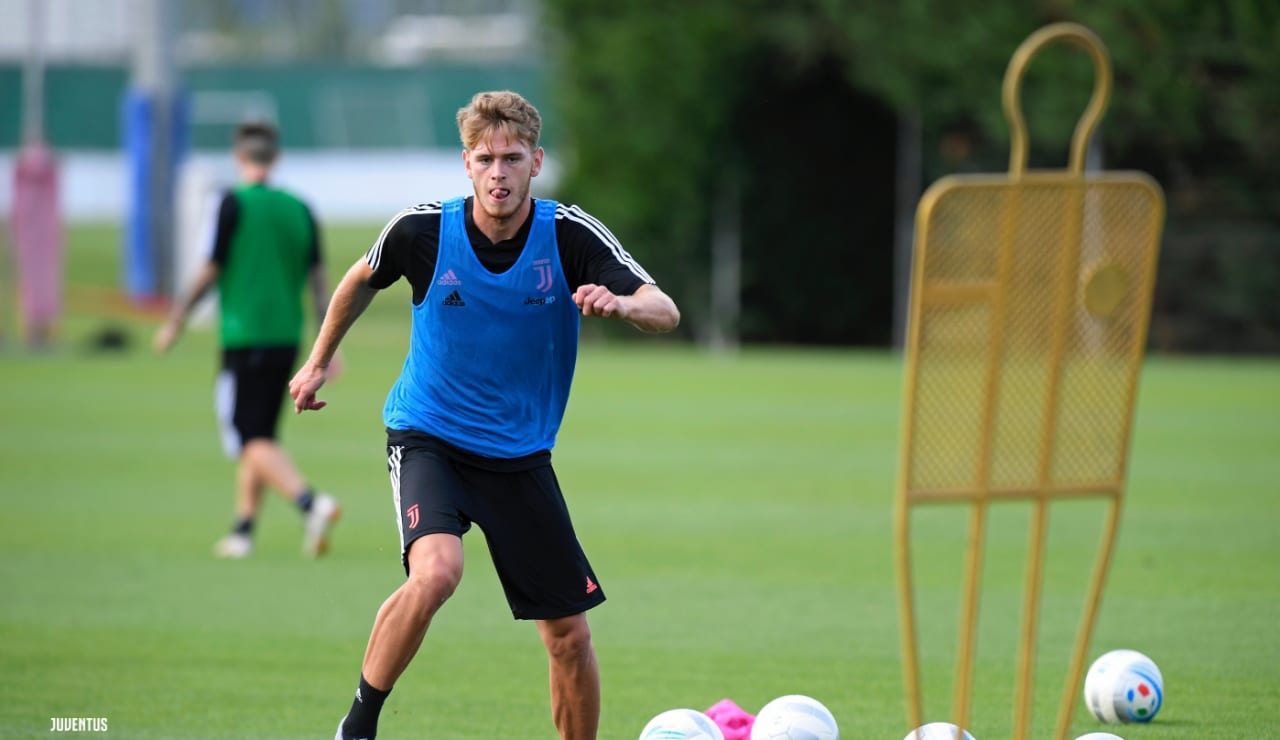 u23_all16.jpg