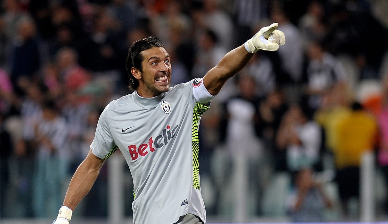 2011_juvemilan_03_buffon.jpg
