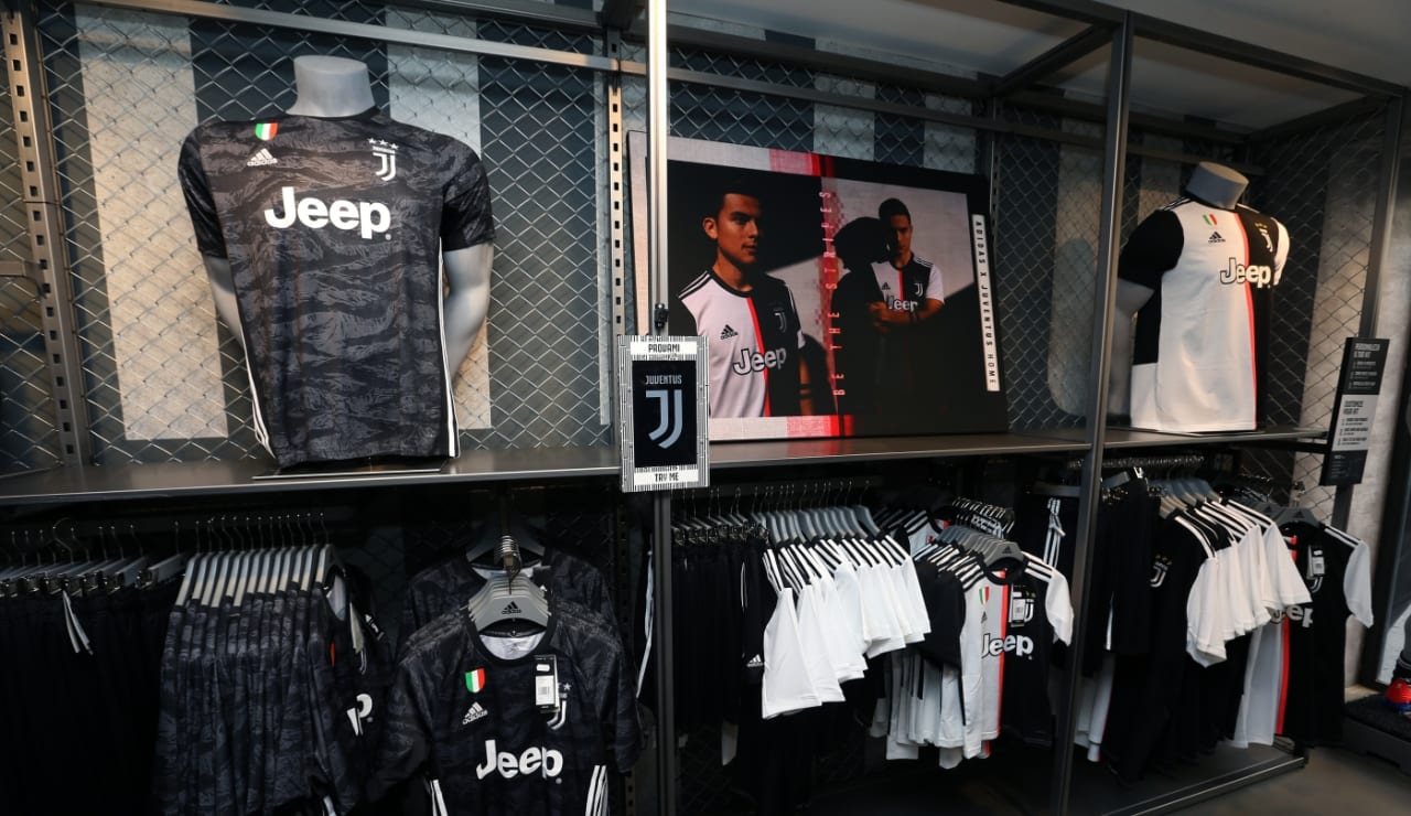 storeroma18.jpg