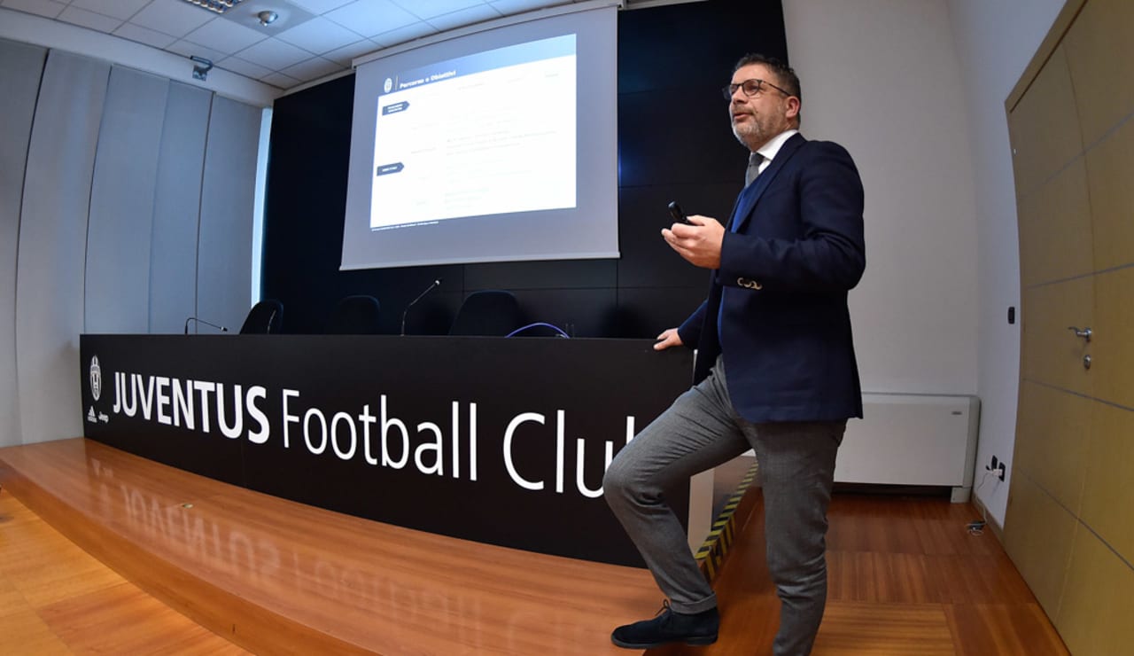 2016_12_15_corso_formazione-3238.jpg