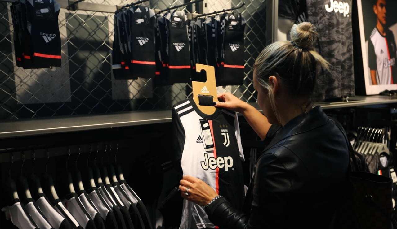 storeroma11.jpg