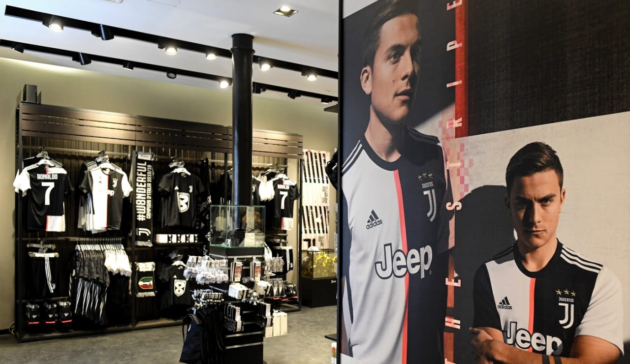 storetorino30.jpg