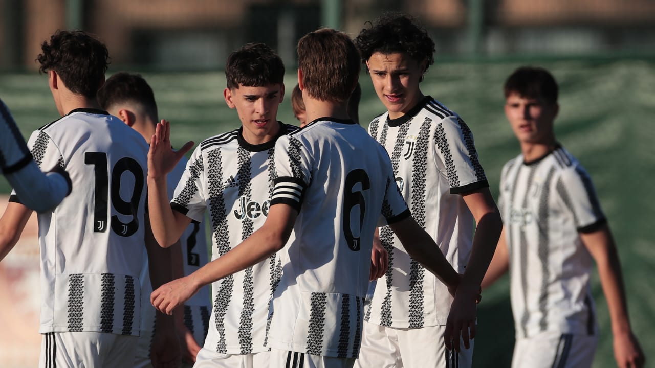 L'esultanza della squadra allenata da Mister Benesperi 