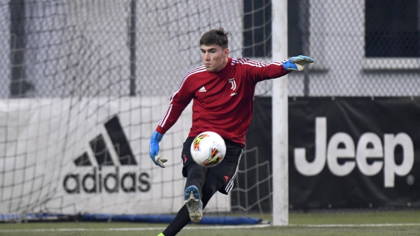U19 | Franco Israel, from Uruguay to safeguarding Juve's goal 