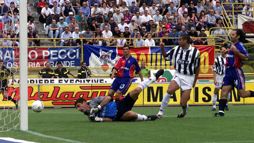 Bologna - Juventus | I 10 momenti clou della sfida del 2001