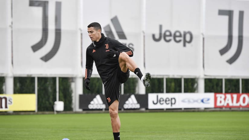 Bianconeri's workout on the eve of Barcelona - Juventus