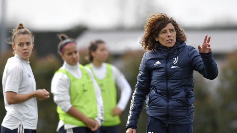 Women | Guarino on the eve of the trip to Florence 