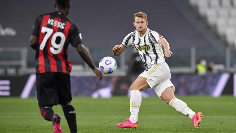 Pitchside view | Matchweek 35 | Juventus - Milan