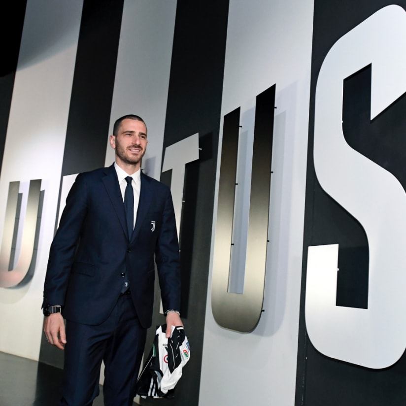Bonucci's afternoon at Juventus Museum