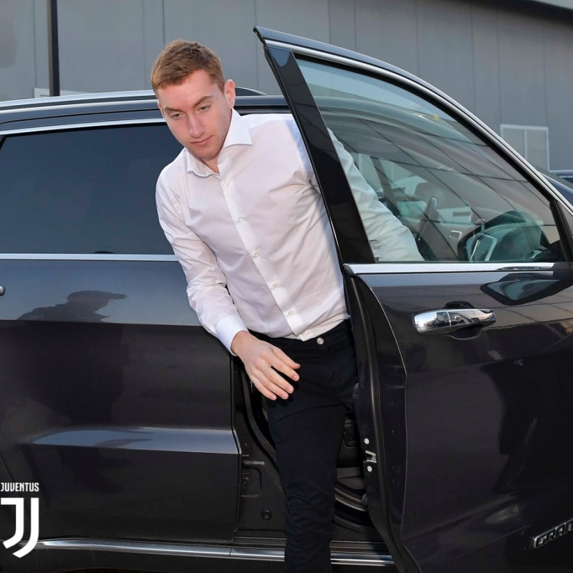 Gallery | Kulusevski at J|Medical