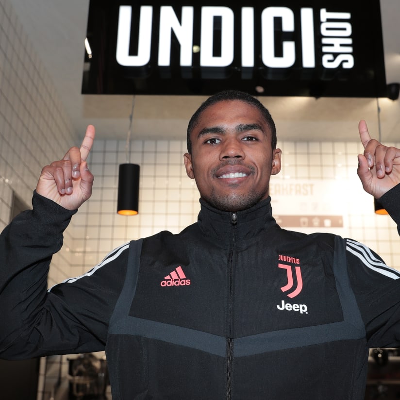 Douglas Costa: Meet & Greet 