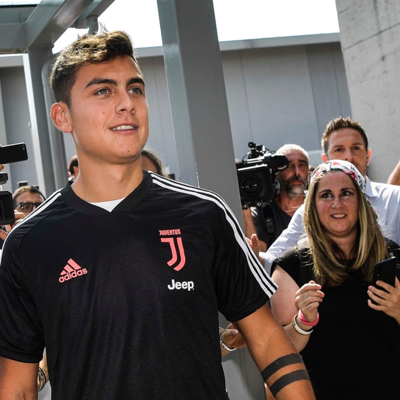 Alex Sandro and Dybala's medical visits