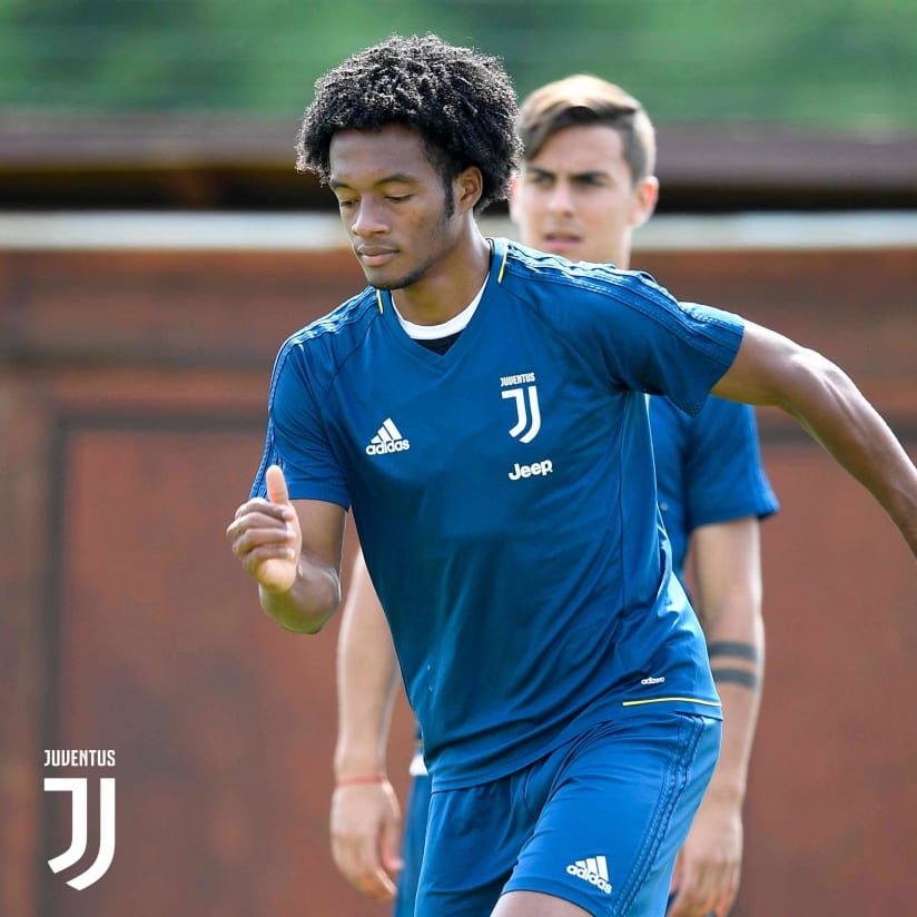 GALLERY: Ball skills in the sun!