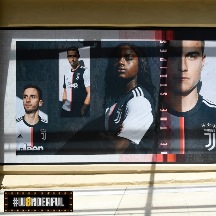 The new jersey in the Juventus Store in Torino and Rome.