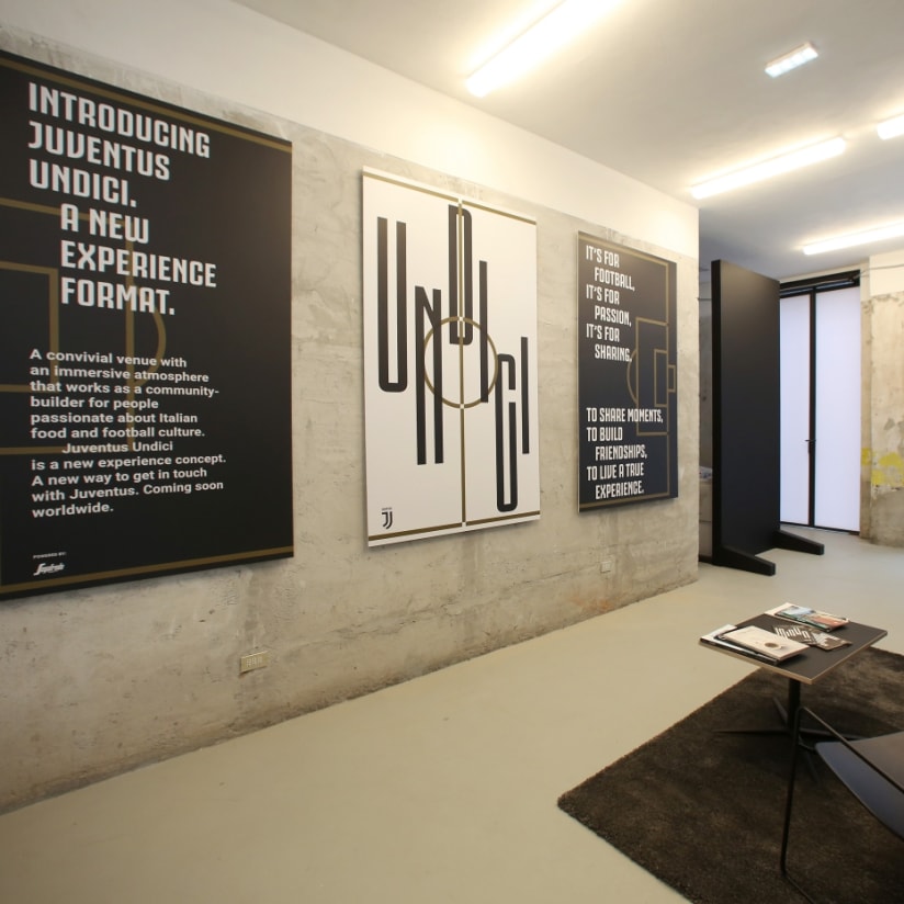"UNDICI": l'allestimento a Milano