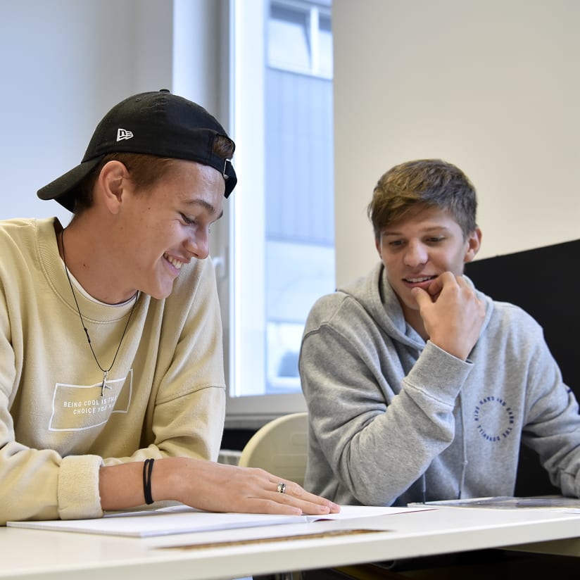 775040004_DB_0978_E08C2D2DB5550A3CACEFA43B8C92A8CC