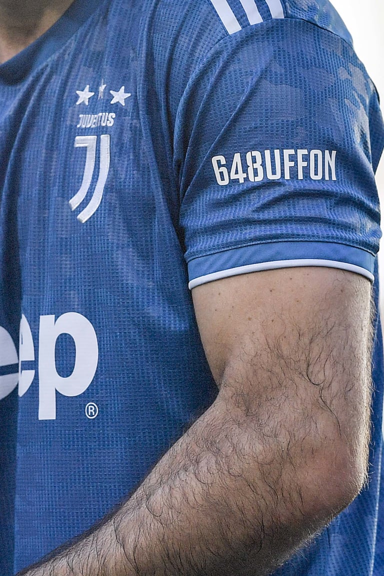 Social Media Reactions to #648UFFON