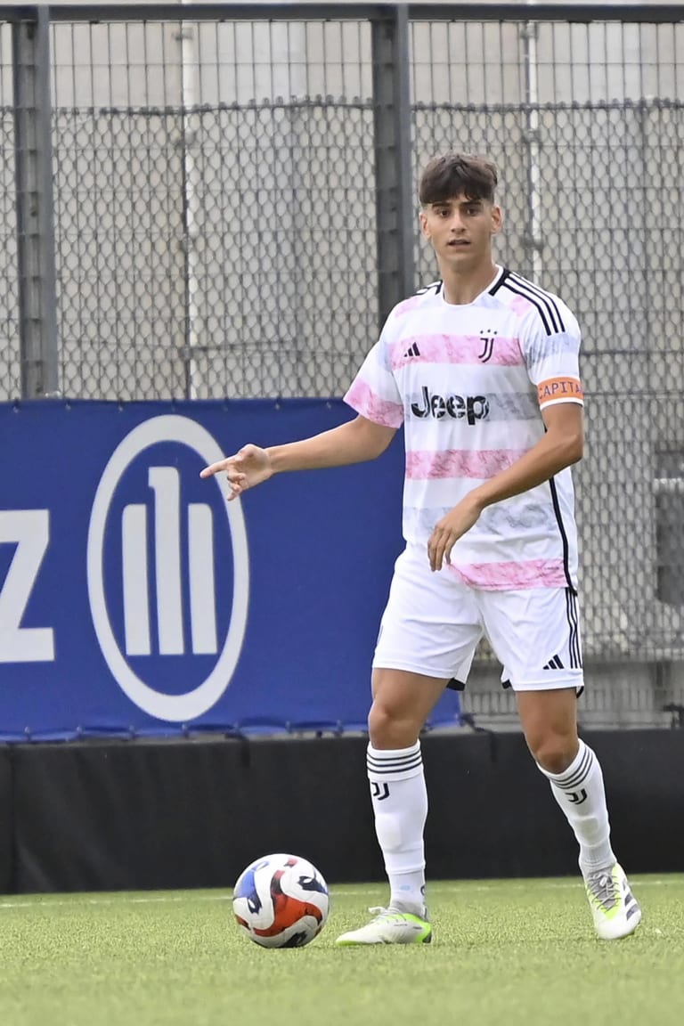 Under 19 | Domanico firma il suo primo contratto