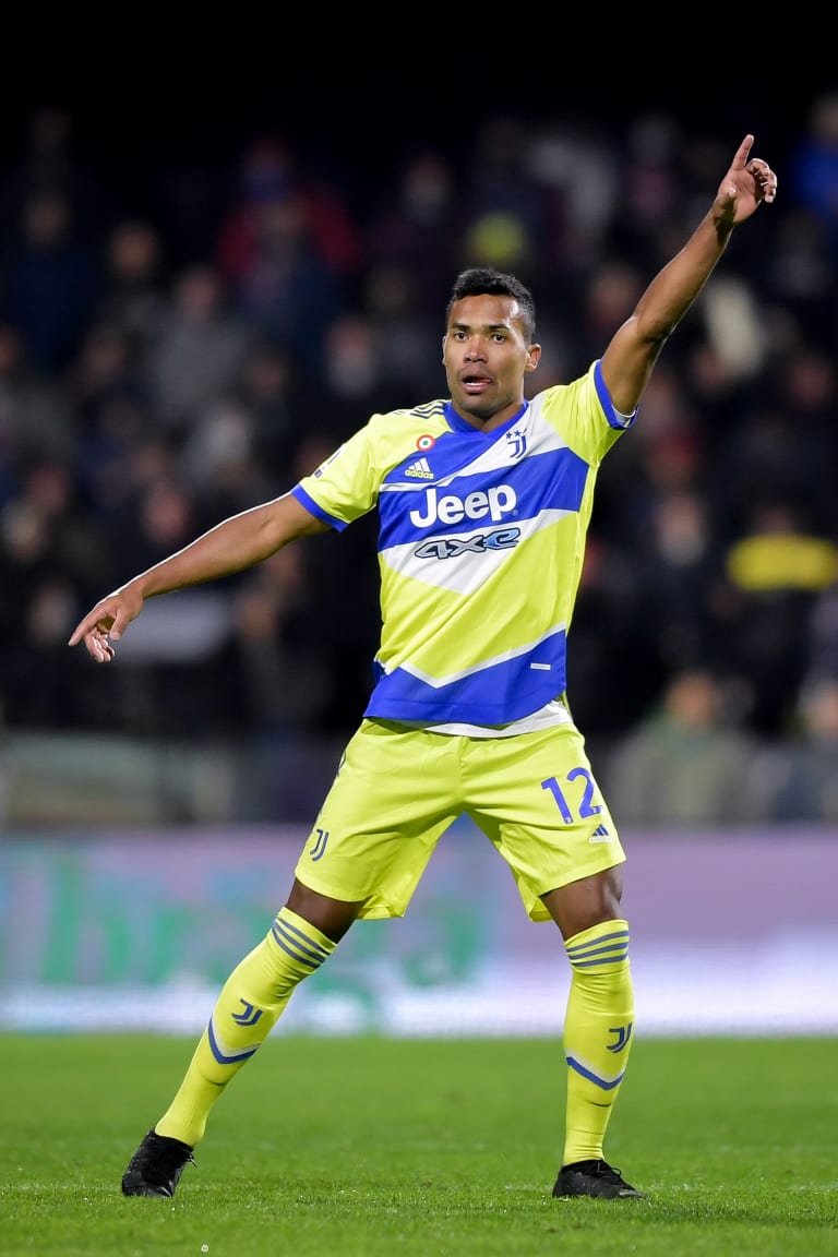 Many happy returns, Alex Sandro!